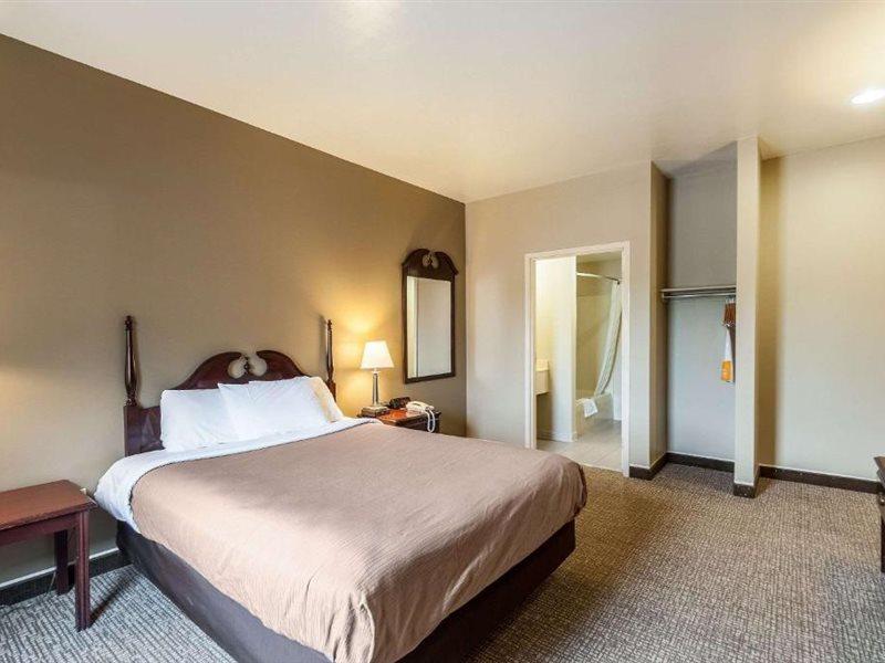 Econo Lodge Inn & Suites Middletown Exteriér fotografie